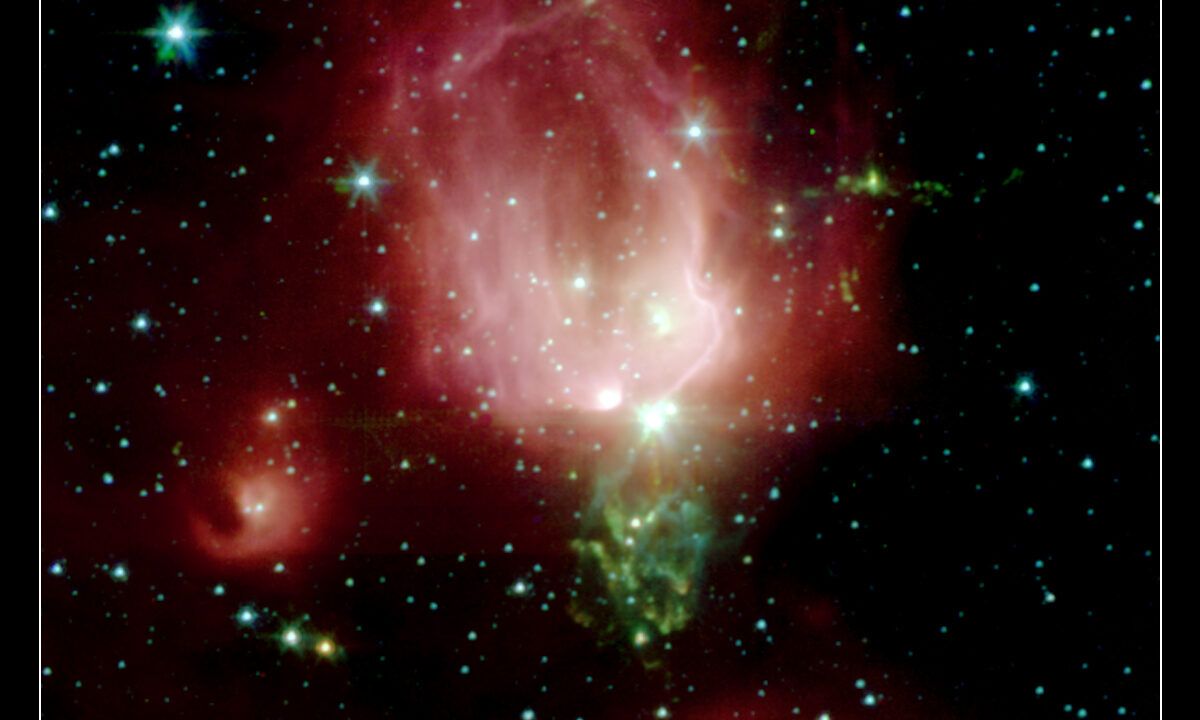 The stellar nursery NGC 7129. Image: NASA via Wikimedia Commons (File:NGC 7129.jpg), Public domain. Video: HubbleWebbESA on YouTube.