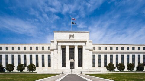 The Federal Reserve Eccles Building in Washington. Image: Wikimedia Commons (File:Eccles Building (26088200676).jpg), Public domain. Video: Reuters on YouTube.