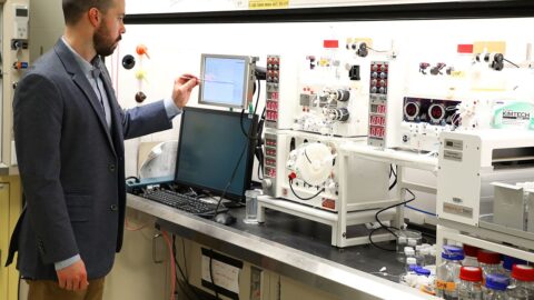 Illustrative photo: Air Force Research Laboratory chemists collaborate with MIT on nanomaterial advancement with flow chemistry (7 (Wikimedia Commons, Public domain)